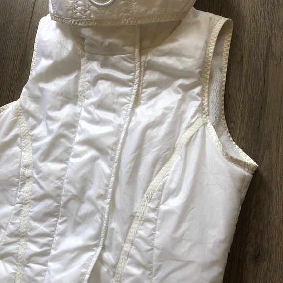 Rare Lululemon Glacier Vest. - Picture 6 of 15